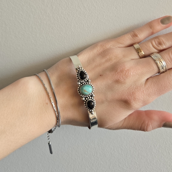Turquoise Onyx Sterling Silver Cuff - Picture 1 of 4